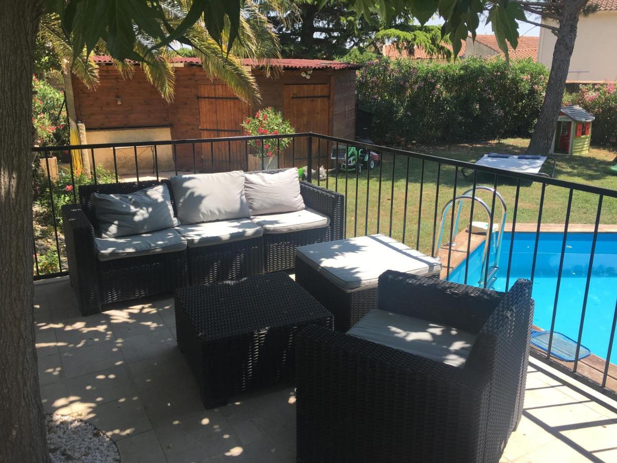 Les Rosiers Villa Lapalud Bagian luar foto
